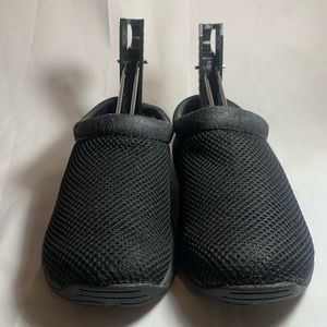 ♠️Merrell Size 6.5 Womens Encore Breeze